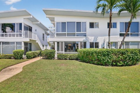 Купить кондоминиум в Форт-Лодердейл, Флорида 1 спальня, 71.53м2, № 1933627 - фото 7