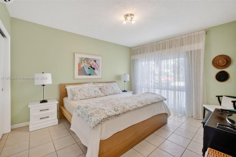 Купить кондоминиум в Форт-Лодердейл, Флорида 1 спальня, 71.53м2, № 1933627 - фото 14