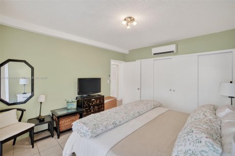 Купить кондоминиум в Форт-Лодердейл, Флорида 1 спальня, 71.53м2, № 1933627 - фото 16