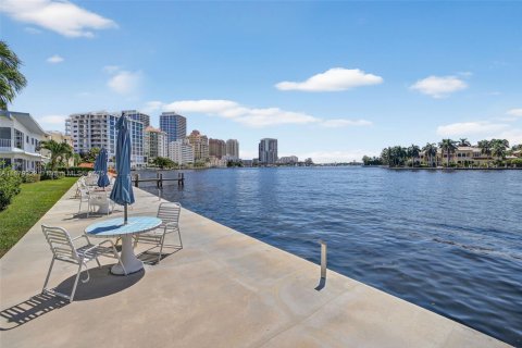 Купить кондоминиум в Форт-Лодердейл, Флорида 1 спальня, 71.53м2, № 1933627 - фото 19