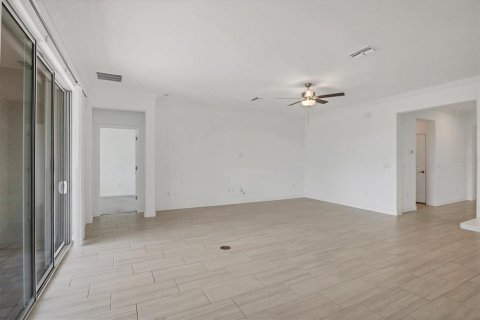 House in Parrish, Florida 2 bedrooms, 182.18 sq.m. № 1640761 - photo 9