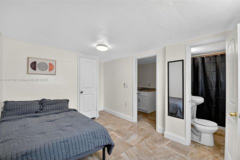 Casa en venta en North Miami, Florida, 5 dormitorios, 143.26 m2 № 1969601 - foto 21