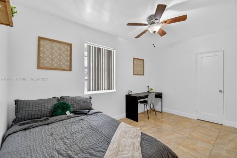 Casa en venta en North Miami, Florida, 5 dormitorios, 143.26 m2 № 1969601 - foto 8