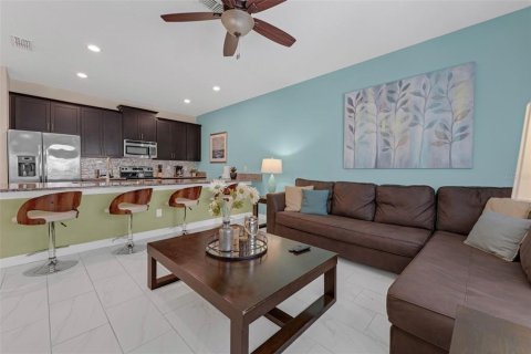 Townhouse in Kissimmee, Florida 4 bedrooms, 177.81 sq.m. № 1883568 - photo 3