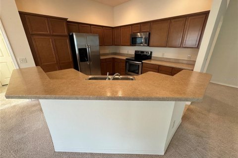 House in The Villages, Florida 3 bedrooms, 153.85 sq.m. № 1916914 - photo 5