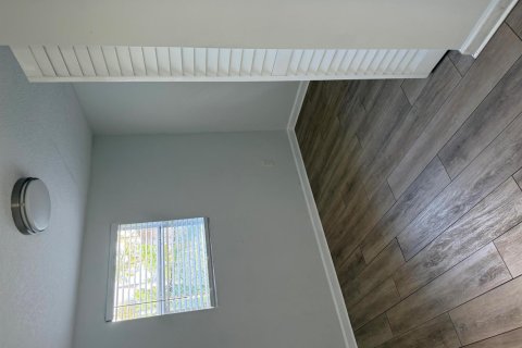 Apartment in Loxahatchee Groves, Florida 2 bedrooms, 51.1 sq.m. № 2391749 - photo 5