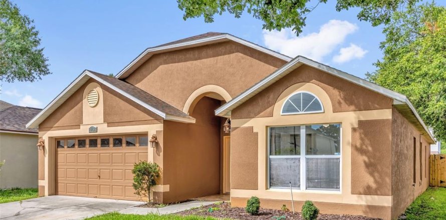 Villa ou maison à Orlando, Floride 4 chambres, 171.68 m2 № 2149408
