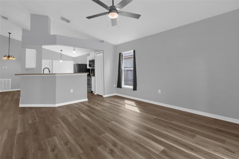 Villa ou maison à vendre à Orlando, Floride: 4 chambres, 171.68 m2 № 2149408 - photo 14