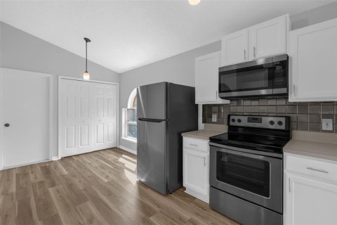 Villa ou maison à vendre à Orlando, Floride: 4 chambres, 171.68 m2 № 2149408 - photo 5