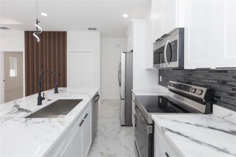 Купить виллу или дом в Тампа, Флорида 3 комнаты, 109.35м2, № 2167044 - фото 30