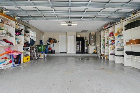 House in Weston, Florida 3 bedrooms, 210.7 sq.m. № 2383243 - photo 27