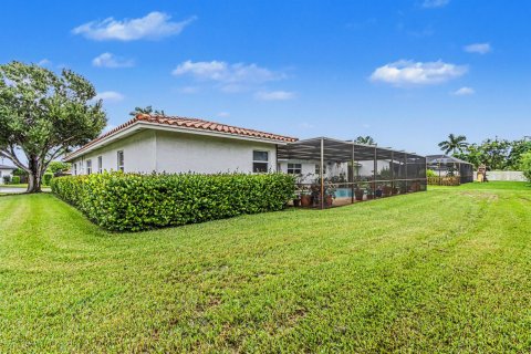 House in Weston, Florida 3 bedrooms, 210.7 sq.m. № 2383243 - photo 2