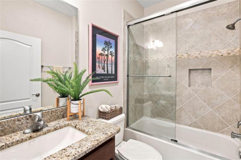 House in Lady Lake, Florida 3 bedrooms, 170.29 sq.m. № 2314331 - photo 27