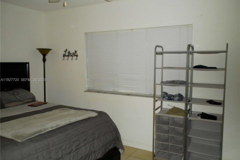 Condominio en venta en Miramar, Florida, 1 dormitorio, 78.97 m2 № 1986885 - foto 7