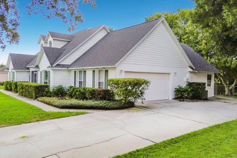 Casa en venta en Kissimmee, Florida, 3 dormitorios, 192.96 m2 № 2383385 - foto 4