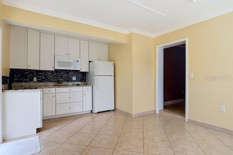 Casa en venta en Kissimmee, Florida, 3 dormitorios, 192.96 m2 № 2383385 - foto 30