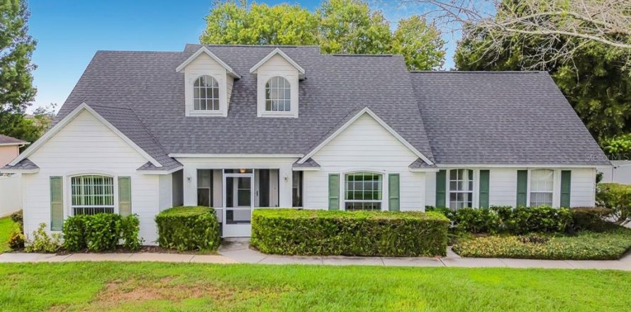 Casa en Kissimmee, Florida 3 dormitorios, 192.96 m2 № 2383385