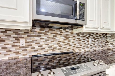 Casa en venta en Kissimmee, Florida, 3 dormitorios, 192.96 m2 № 2383385 - foto 16