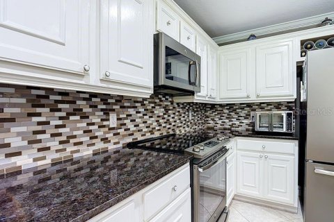 Casa en venta en Kissimmee, Florida, 3 dormitorios, 192.96 m2 № 2383385 - foto 15