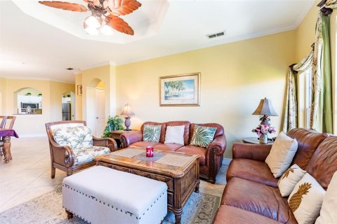 Condo in Clearwater, Florida, 4 bedrooms  № 2379469 - photo 15