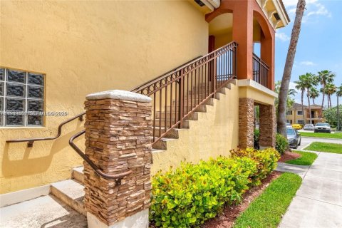 Condo in Homestead, Florida, 3 bedrooms  № 2000315 - photo 6