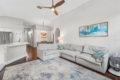 House in Wesley Chapel, Florida 3 bedrooms, 141.4 sq.m. № 2203452 - photo 14