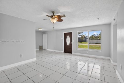 Casa en alquiler en Sunrise, Florida, 2 dormitorios, 119.1 m2 № 2057553 - foto 8