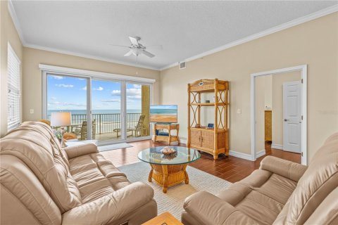 Condo in New Smyrna Beach, Florida, 3 bedrooms  № 2284021 - photo 9