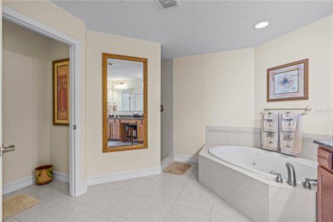 Condo in New Smyrna Beach, Florida, 3 bedrooms  № 2284021 - photo 28