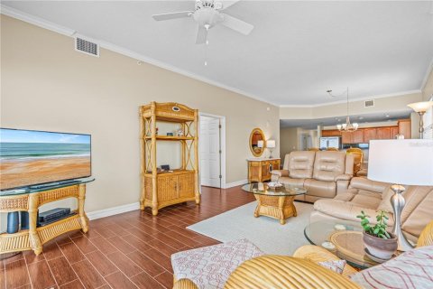 Condo in New Smyrna Beach, Florida, 3 bedrooms  № 2284021 - photo 10