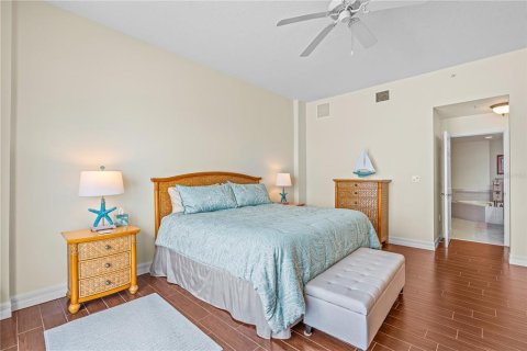Condo in New Smyrna Beach, Florida, 3 bedrooms  № 2284021 - photo 26