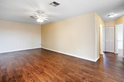 Duplex in Leesburg, Florida 2 bedrooms, 86.68 sq.m. № 1758071 - photo 19