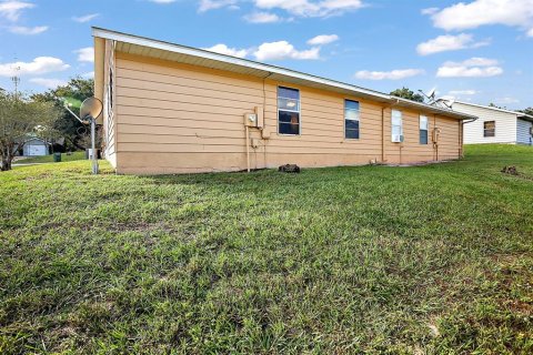 Duplex in Leesburg, Florida 2 bedrooms, 86.68 sq.m. № 1758071 - photo 27