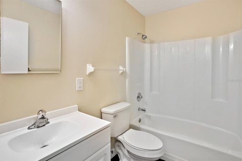 Duplex in Leesburg, Florida 2 bedrooms, 86.68 sq.m. № 1758071 - photo 20
