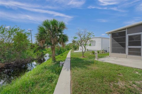 Apartment in North Port, Florida 2 bedrooms, 67.63 sq.m. № 2218514 - photo 30