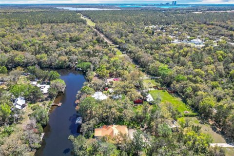 House in Inglis, Florida 3 bedrooms, 214.79 sq.m. № 1720796 - photo 2