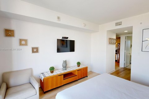 Купить кондоминиум в Халландейл-Бич, Флорида 2 спальни, 95.5м2, № 1984809 - фото 6