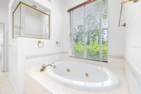 Villa ou maison à vendre à Tampa, Floride: 5 chambres, 371.33 m2 № 2148348 - photo 28