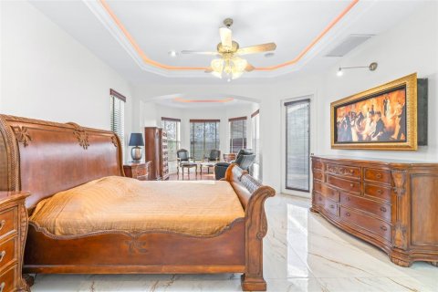 Villa ou maison à vendre à Tampa, Floride: 5 chambres, 371.33 m2 № 2148348 - photo 23