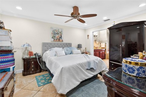 House in Port St. Lucie, Florida 3 bedrooms, 168.43 sq.m. № 1988000 - photo 21