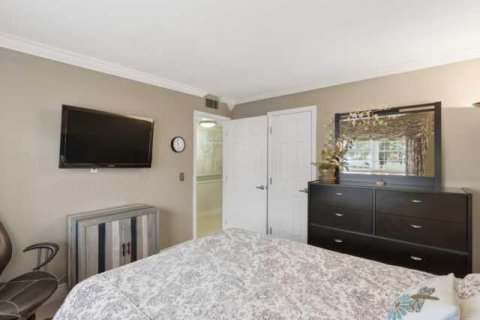 Condo in Boynton Beach, Florida, 2 bedrooms № 2154674 - photo 17