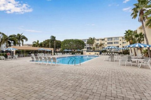 Condo in Boynton Beach, Florida, 2 bedrooms № 2154674 - photo 28
