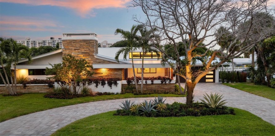Villa ou maison à Sea Ranch Lakes, Floride 4 chambres, 388.33 m2 № 1136582