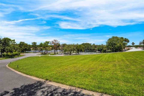 Casa en venta en Weeki Wachee, Florida, 3 dormitorios, 144 m2 № 2220845 - foto 2