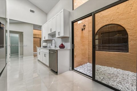 Adosado en venta en Boca Raton, Florida, 2 dormitorios № 2028649 - foto 17