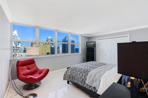 Copropriété à louer à Miami Beach, Floride: 1 chambre, 79.43 m2 № 1977269 - photo 17