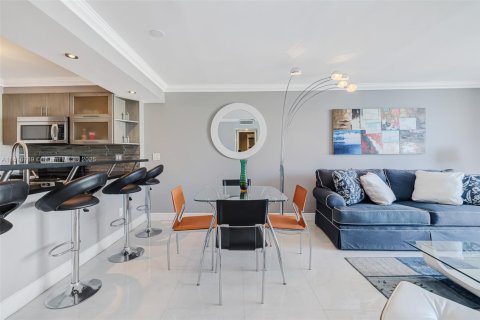 Copropriété à louer à Miami Beach, Floride: 1 chambre, 79.43 m2 № 1977269 - photo 9