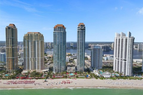 Снять в аренду кондоминиум в Санни-Айлс-Бич, Флорида 4 спальни, 356.74м2, № 2066266 - фото 23