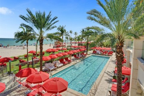 Снять в аренду кондоминиум в Санни-Айлс-Бич, Флорида 4 спальни, 356.74м2, № 2066266 - фото 14