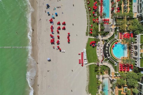 Снять в аренду кондоминиум в Санни-Айлс-Бич, Флорида 4 спальни, 356.74м2, № 2066266 - фото 11